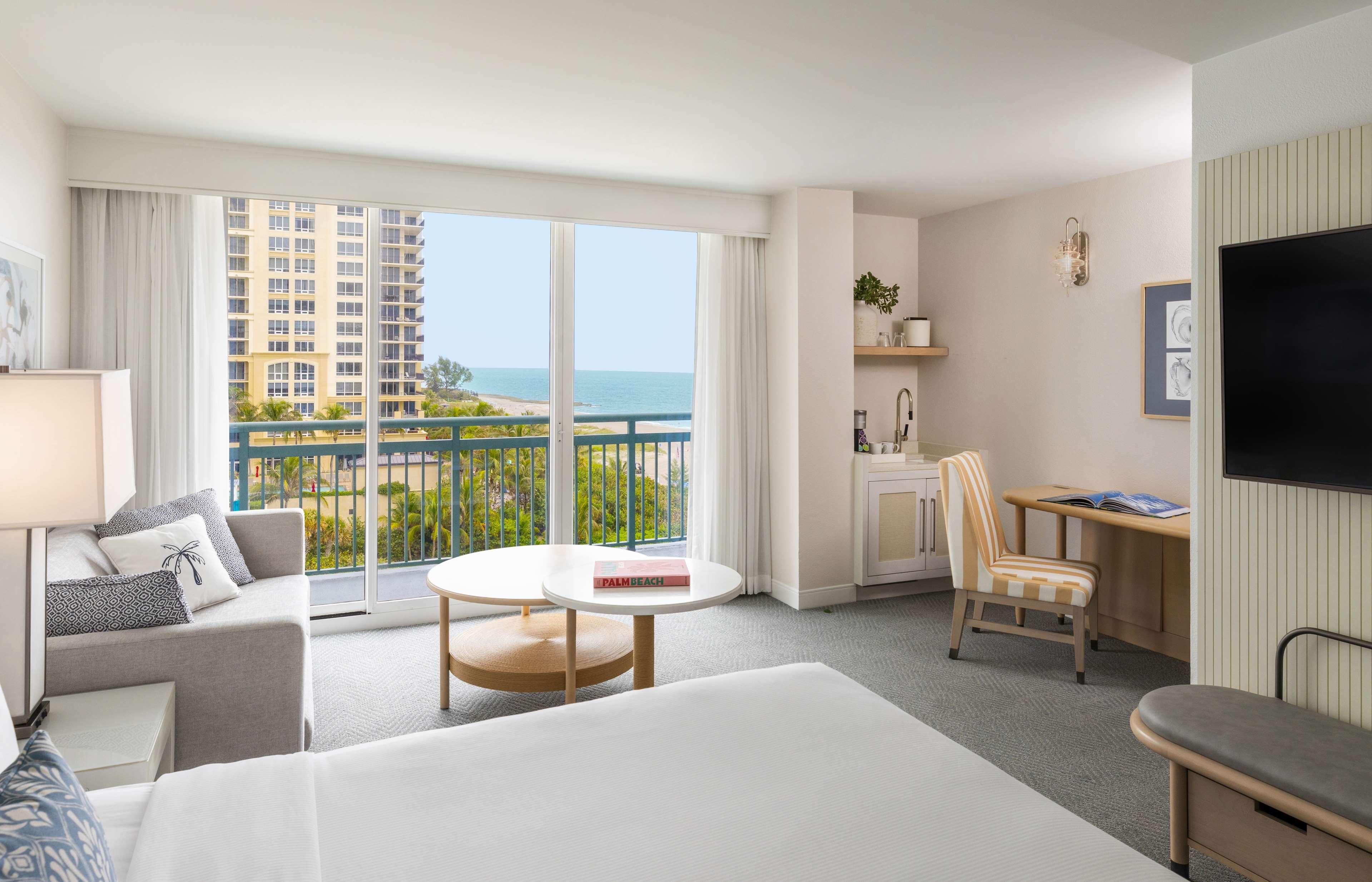 The Singer Oceanfront Resort, Curio Collection By Hilton Ривиера Бийч Екстериор снимка