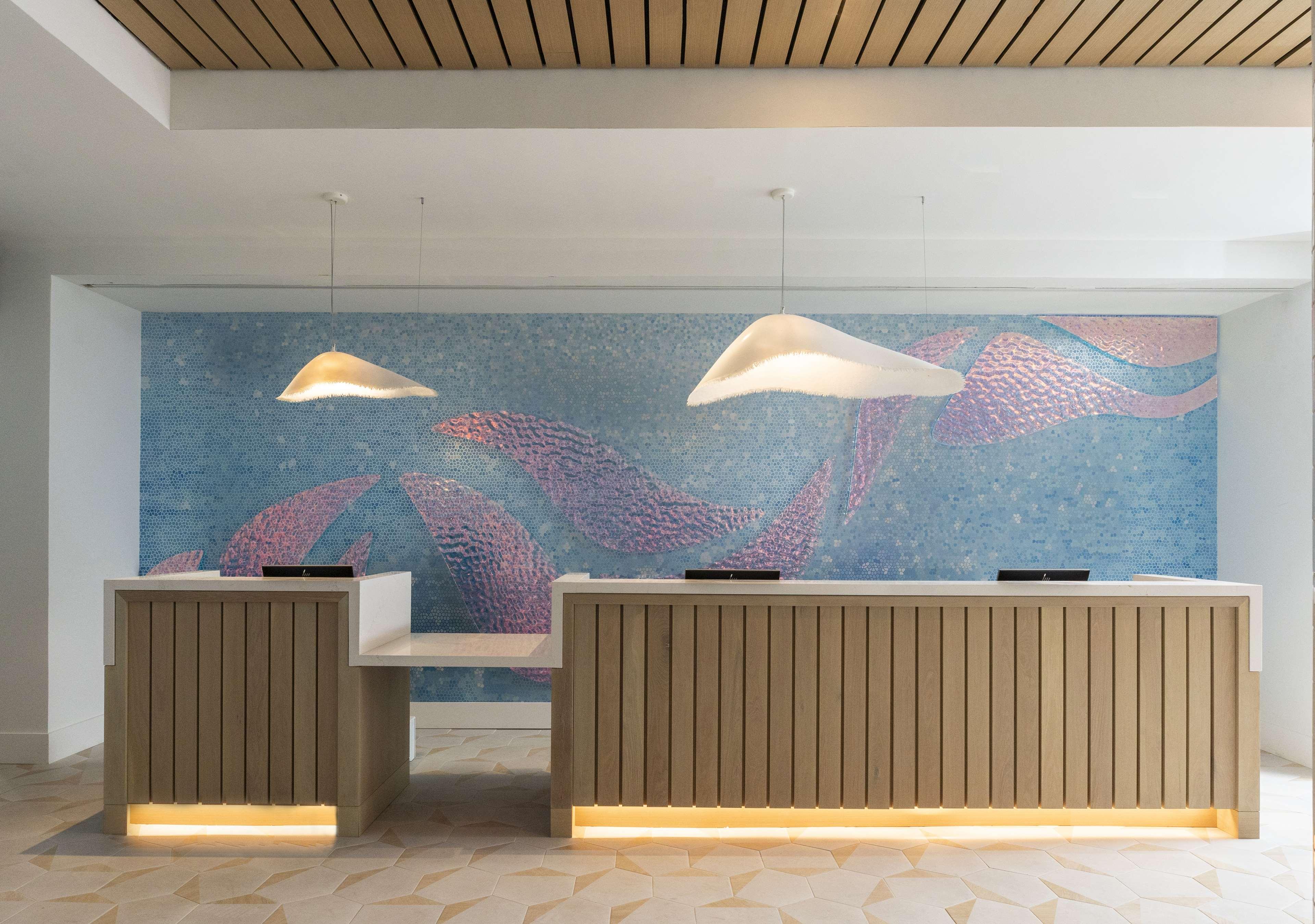The Singer Oceanfront Resort, Curio Collection By Hilton Ривиера Бийч Екстериор снимка