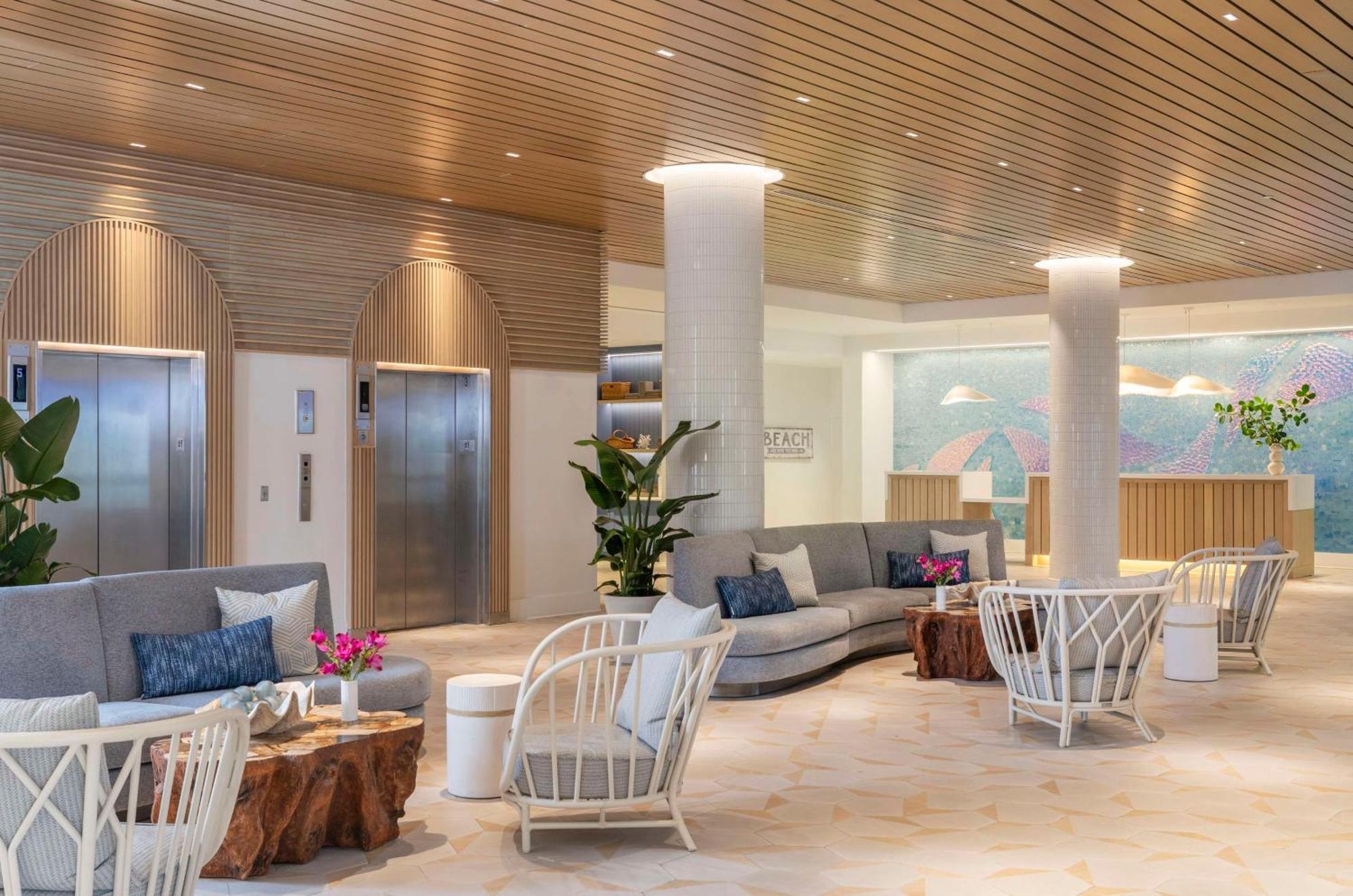 The Singer Oceanfront Resort, Curio Collection By Hilton Ривиера Бийч Екстериор снимка