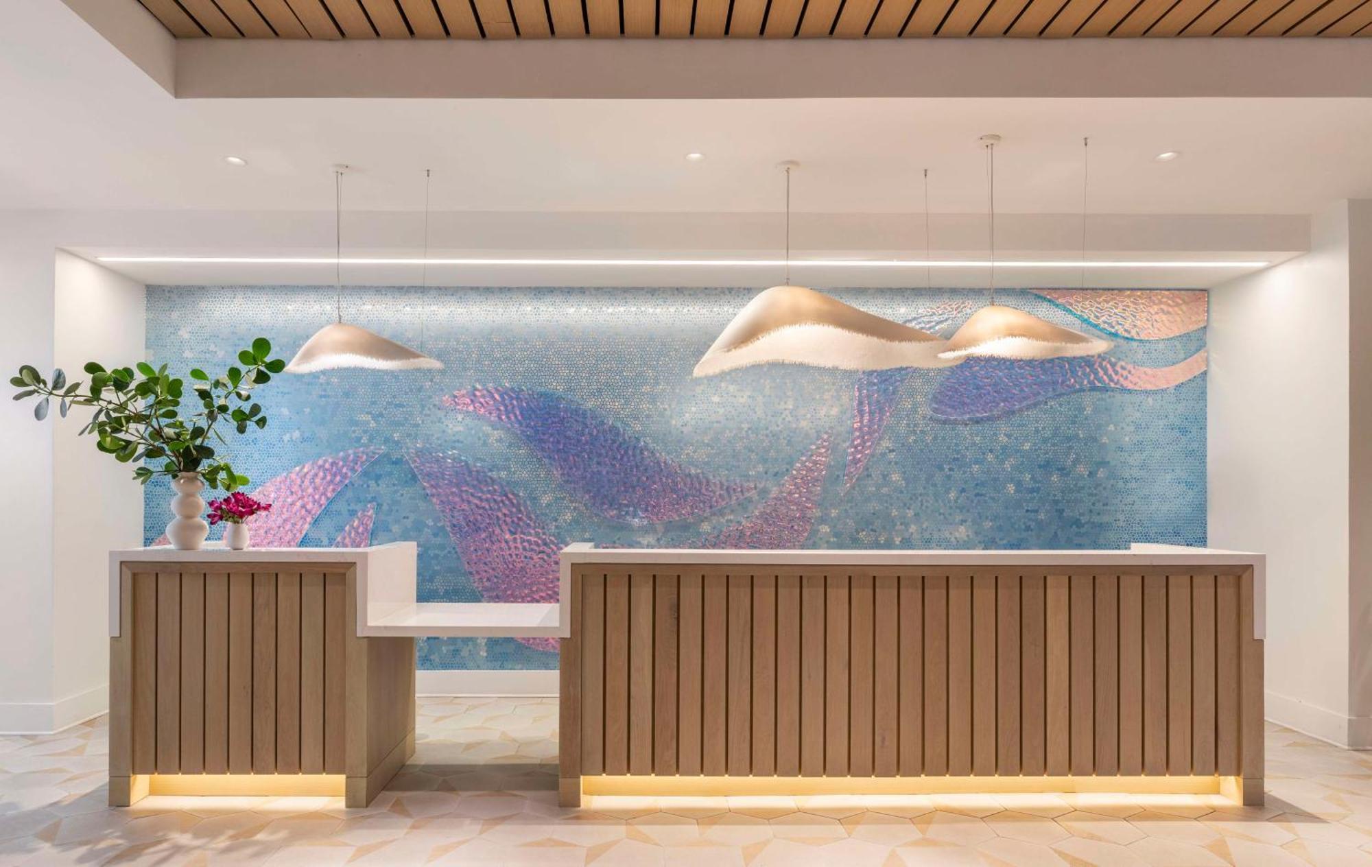 The Singer Oceanfront Resort, Curio Collection By Hilton Ривиера Бийч Екстериор снимка